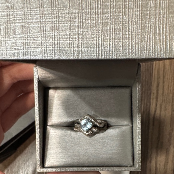 Zales Silver and Blue Diamond Ring - Picture 2 of 3